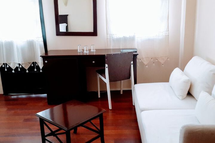 Room 4 of 53