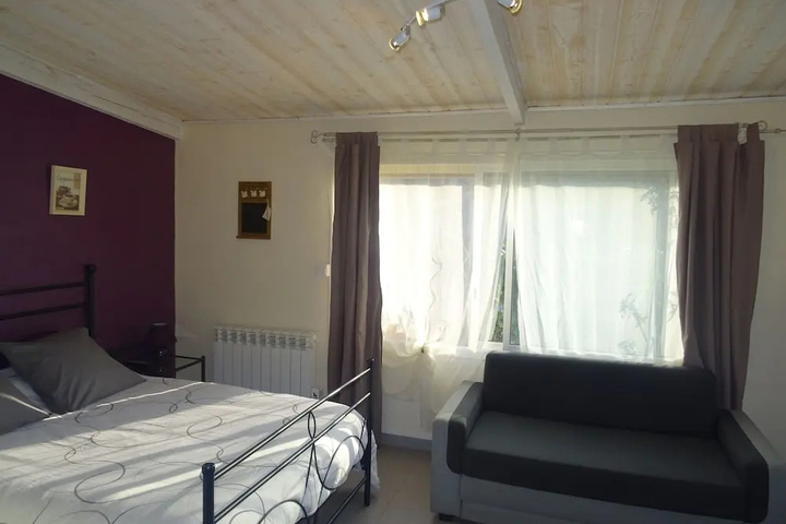 Room 4 of 13