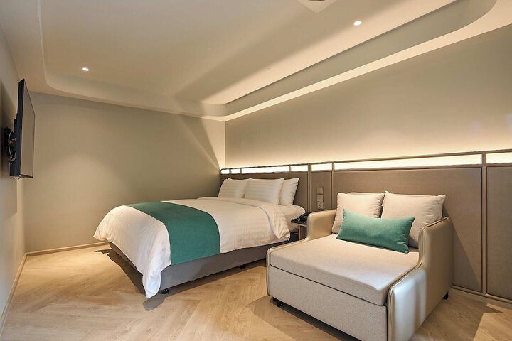 Room 10 of 209