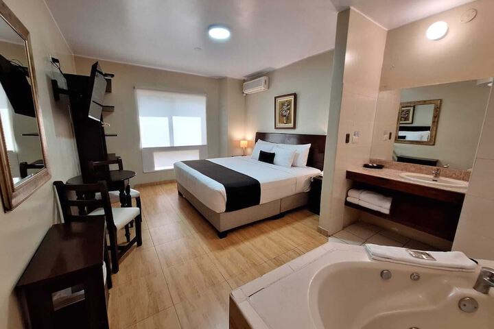 Room 42 of 79