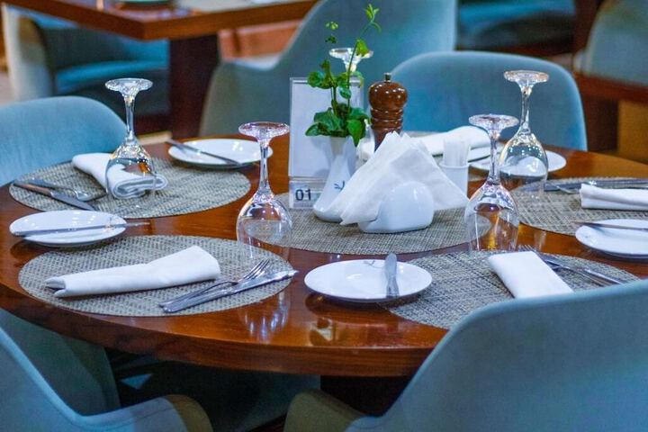 Dining 96 of 126