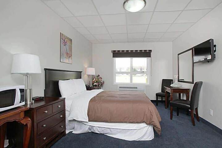 Room 13 of 31