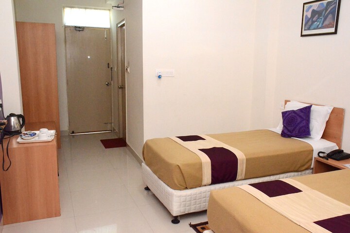 Room 7 of 57