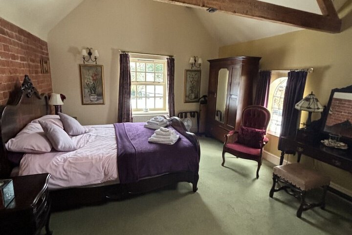 Room 9 of 30