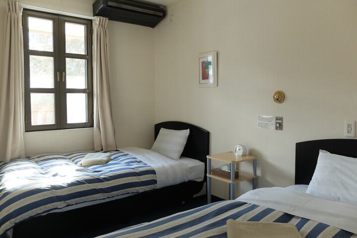 Room 21 of 66