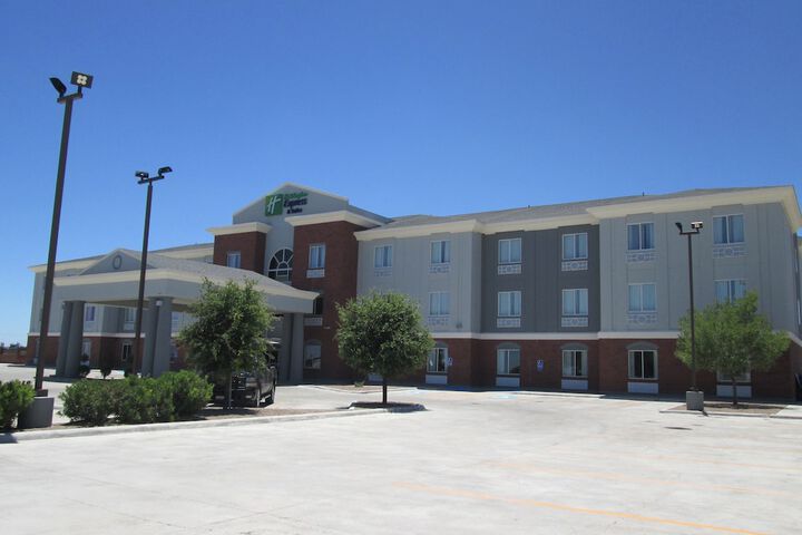 Hotel 27 of 28