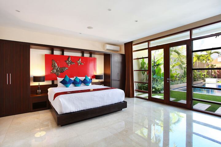 Room 9 of 45