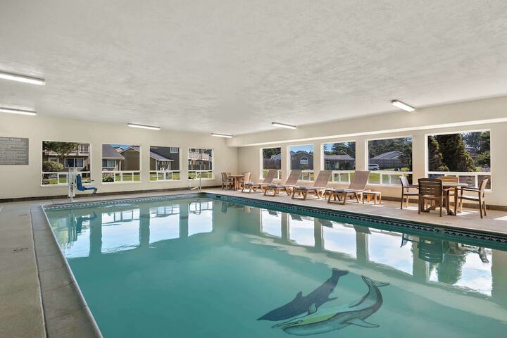 Pools & Facilities