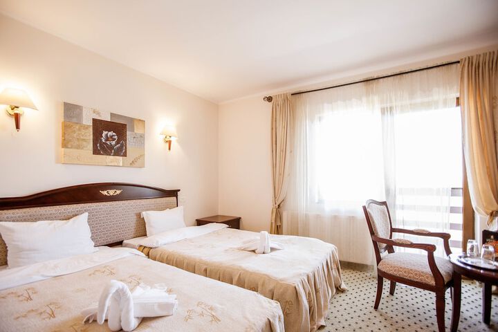 Room 15 of 84