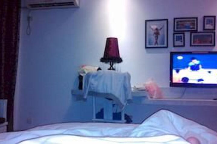 Room 22 of 37