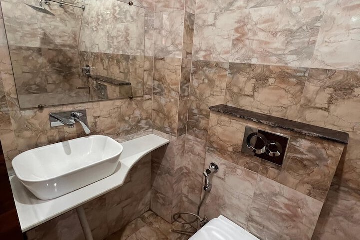 Room 12 of 13