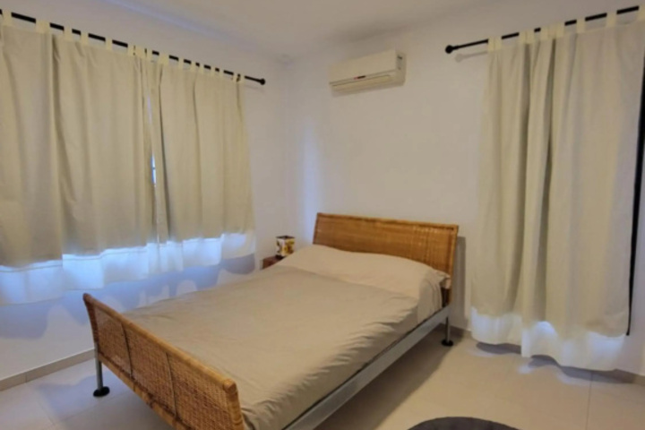 Room 5 of 13