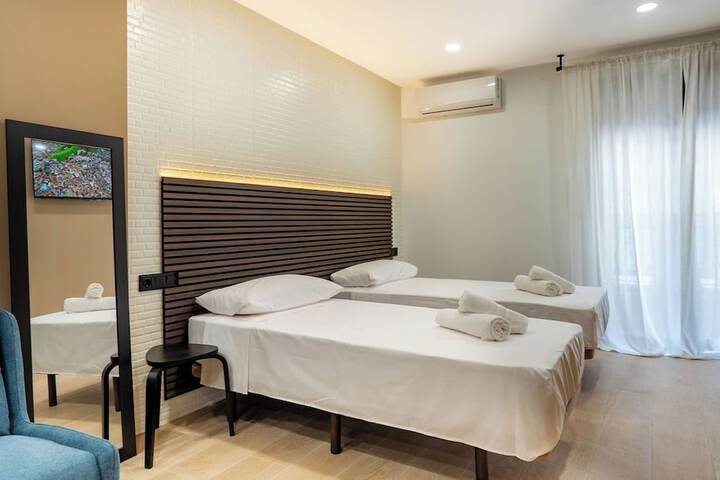 Room 21 of 76