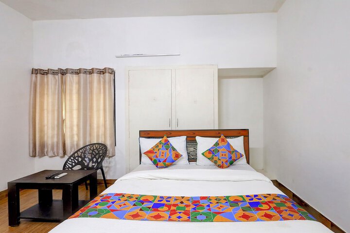 Room 15 of 27