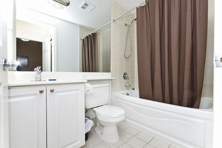 Room 15 of 19