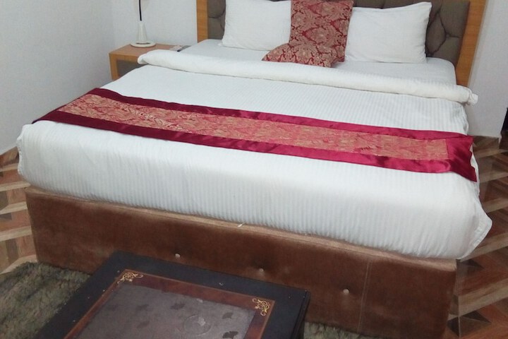 Room 13 of 13