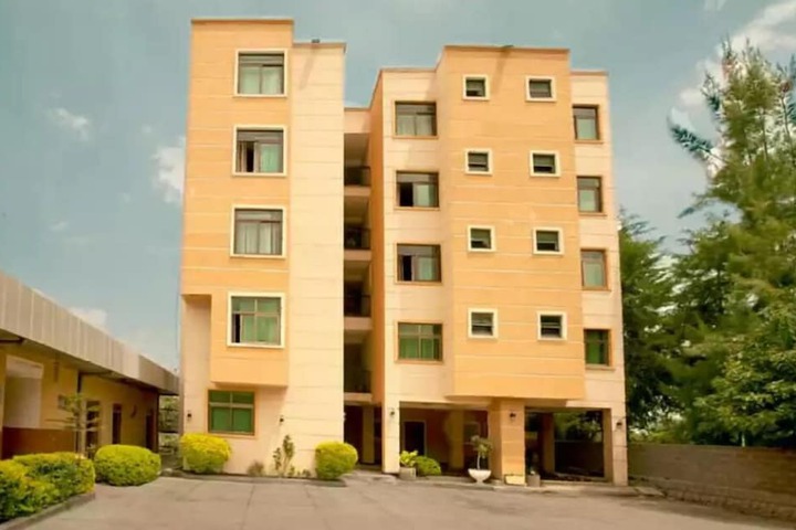 Hotel 4 of 11