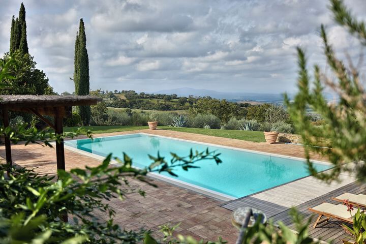 Pool 65 of 109