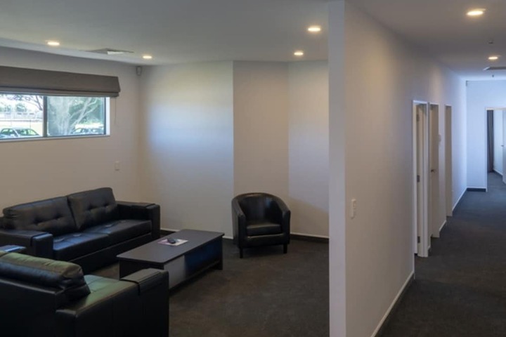 Room 12 of 40