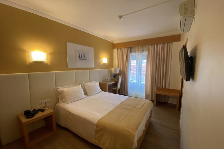 Room 10 of 58