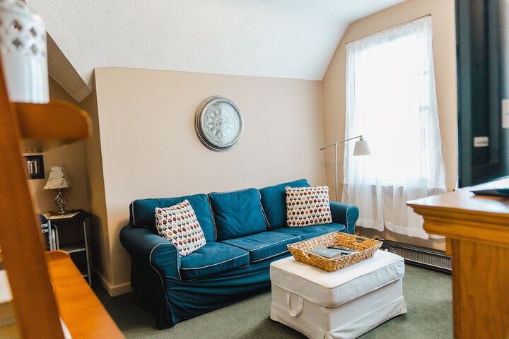 Economy Suite (3 of 23)