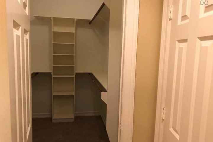 Room 6 of 40