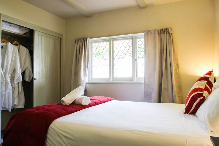 Room 7 of 40