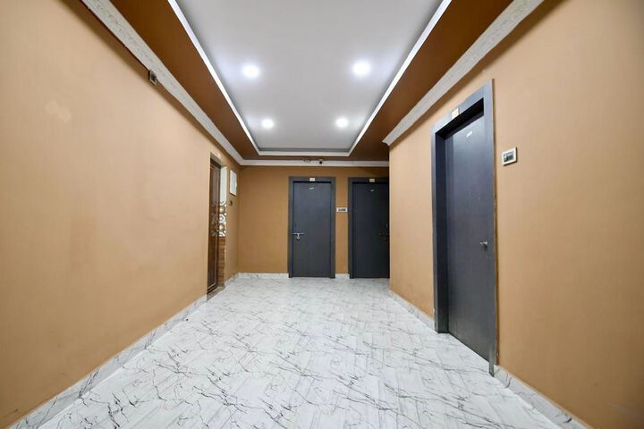 Room 11 of 14