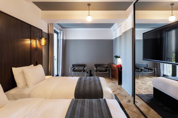 Room 28 of 58
