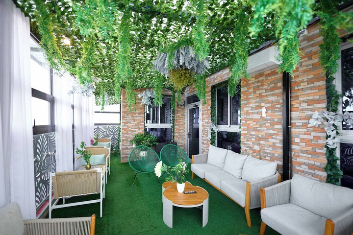 Terrace/Patio 166 of 170
