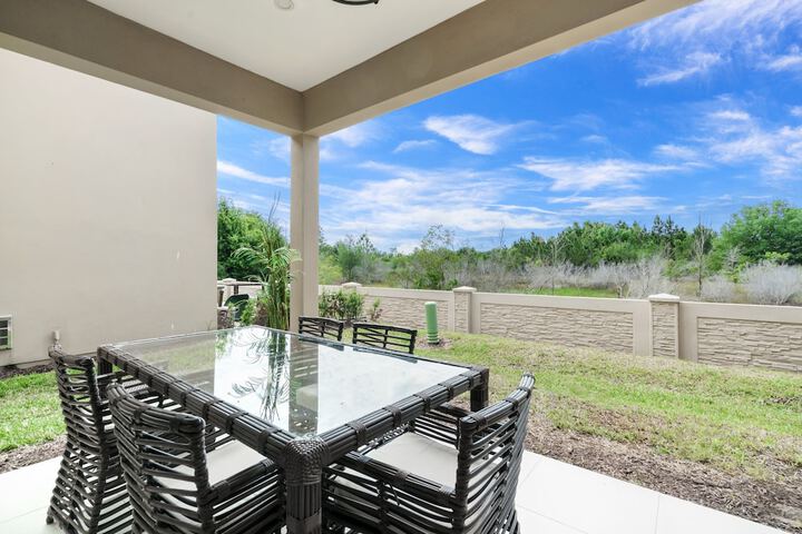 Terrace/Patio 19 of 36