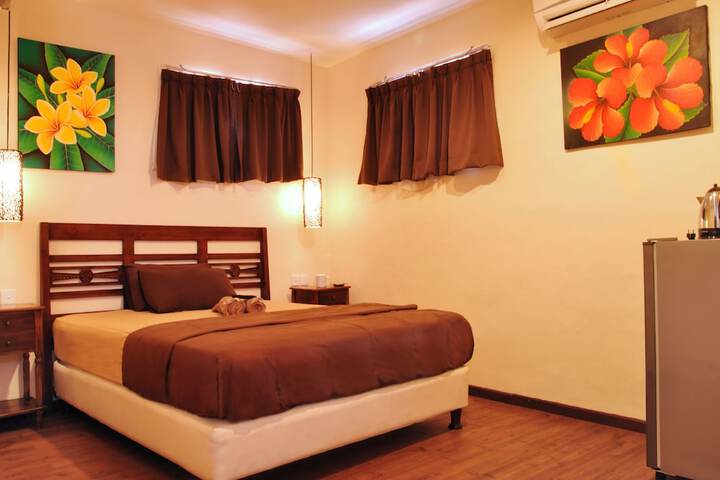 Room 8 of 30