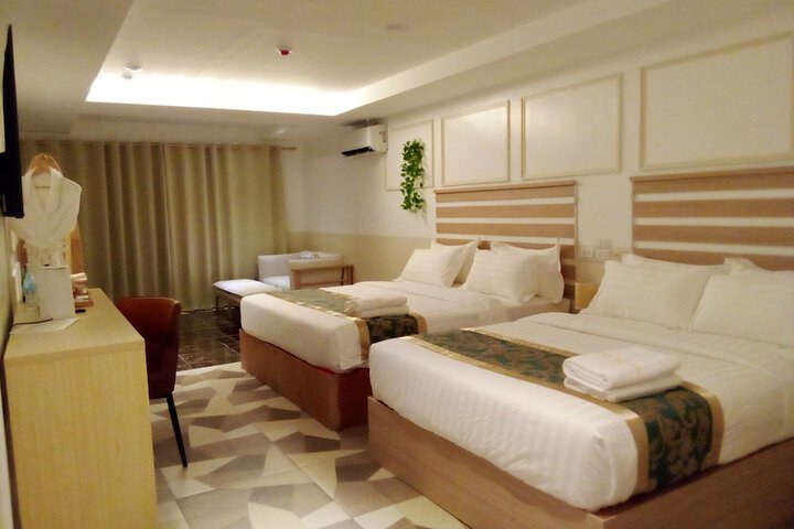 Room 7 of 17