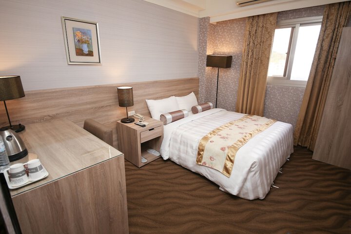 Room 14 of 39