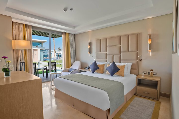 Room 21 of 120