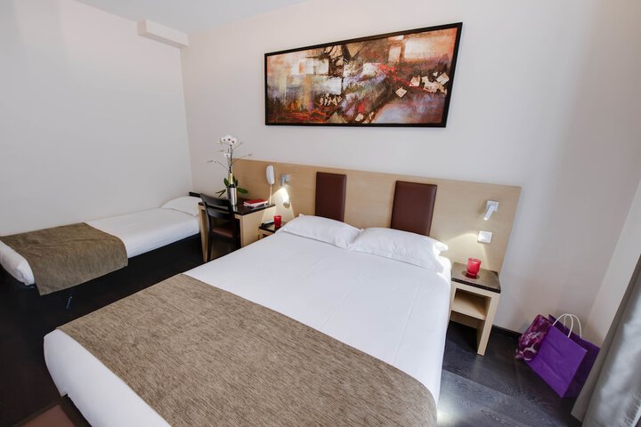 Room 20 of 48