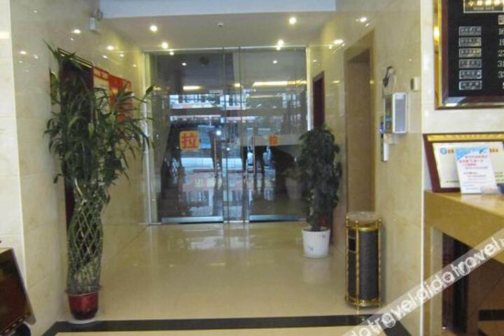 Hotel Interior 10 of 23