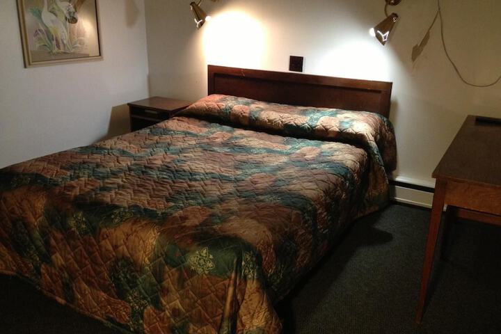 Room 16 of 39