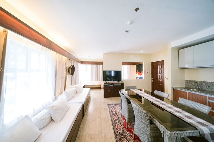 Room 16 of 44