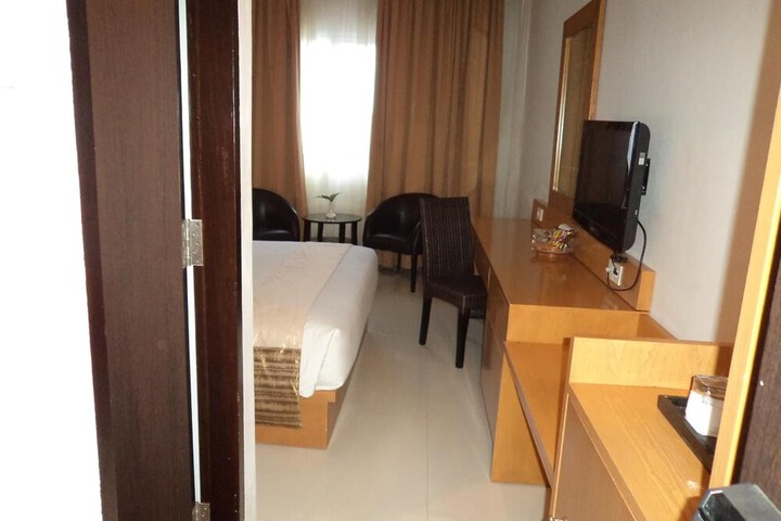 Room 22 of 54