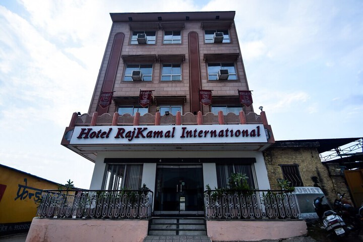 OYO 19937 HOTEL RAJKAMAL INTERNATIONAL