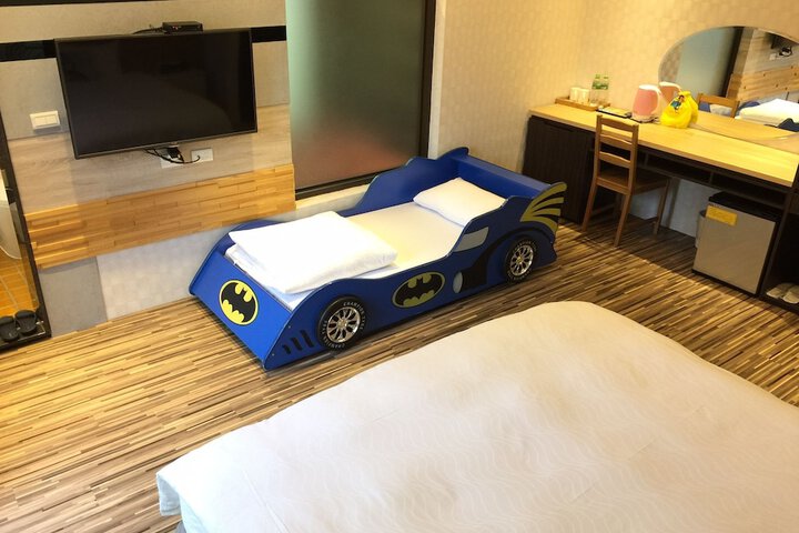 Room 4 of 55
