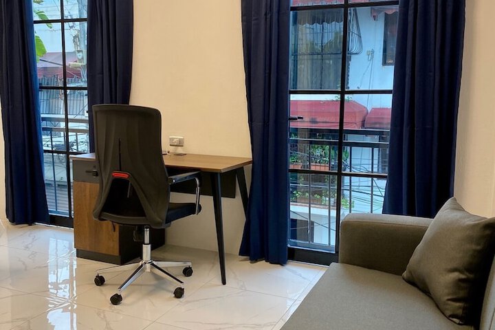 Room 21 of 32