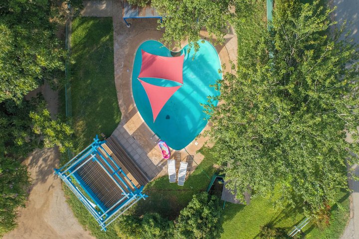 Pool 66 of 98