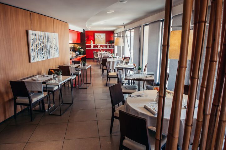 Dining Photos