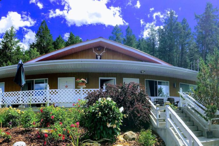 Sundeck 41 of 44