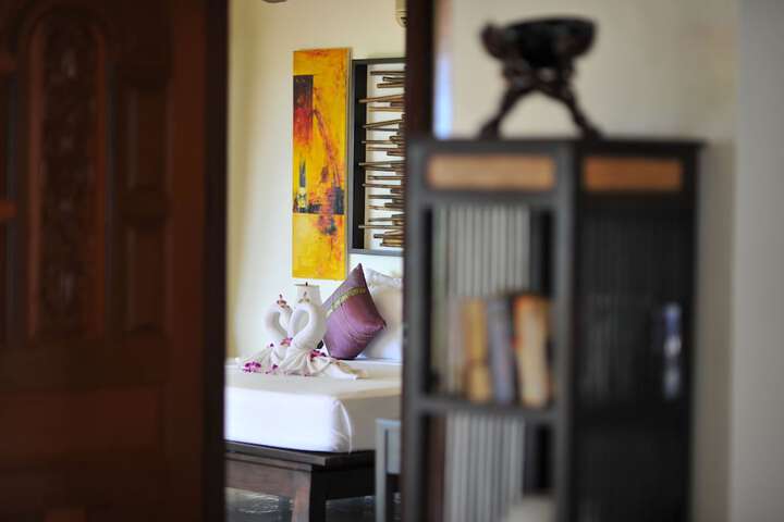 Room 25 of 282