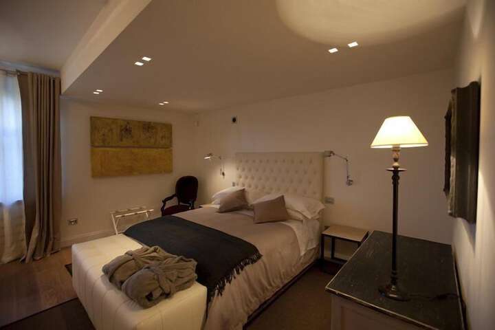 Room 50 of 170
