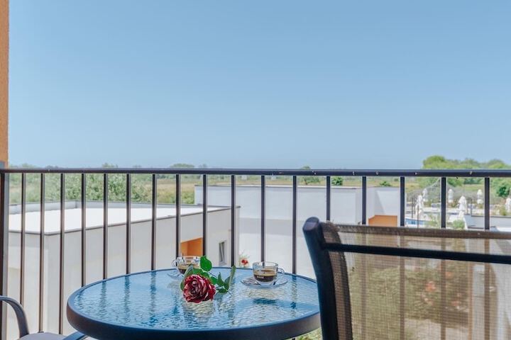 Terrace/Patio 6 of 16