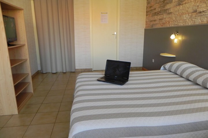 Room 7 of 29